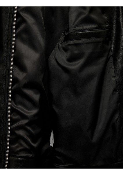 Uzun Kollu Fermuarlı Cep Detaylı Gömlek Yaka Suni Deri Ceket