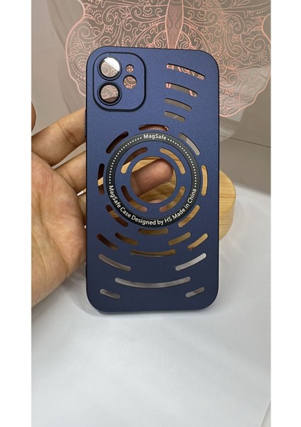 Iphone 14 Pro Nefes Alabilen Mage Safe Özellikli Kılıf modelleri