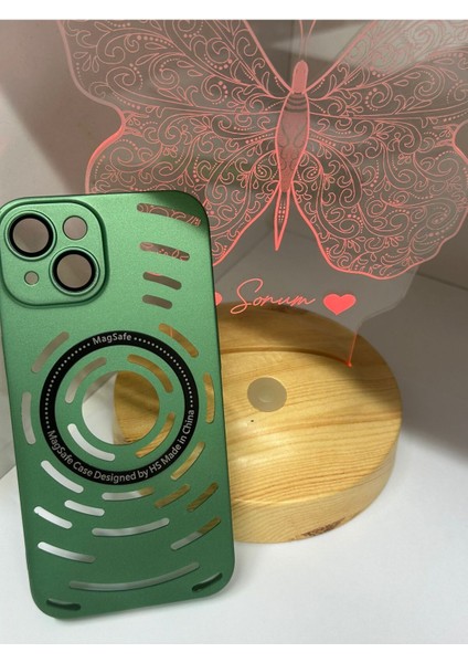 Iphone 15 Plus Nefes Alabilen Mage Safe Özellikli Kılıf