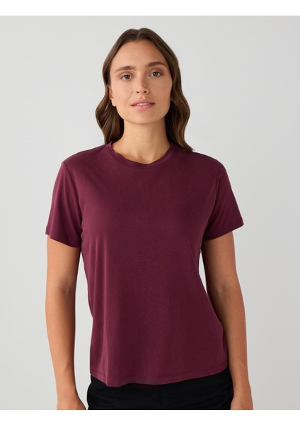 Bordo Düz Kesim Bisiklet Yaka Kısa Kollu Basic Tişört