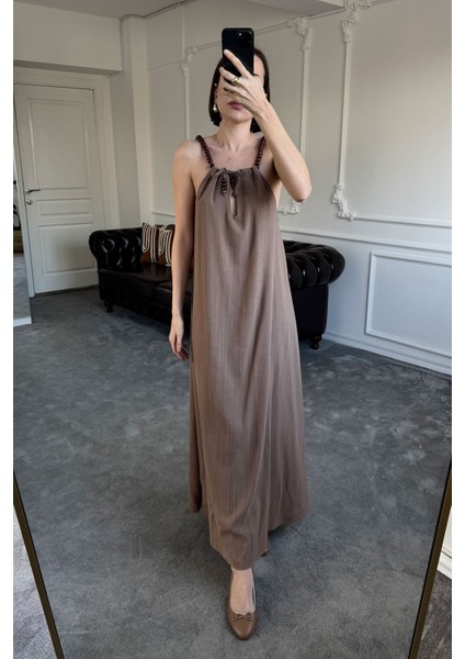 Omuzu Boncuklu Keten Elbise- Kahverengi