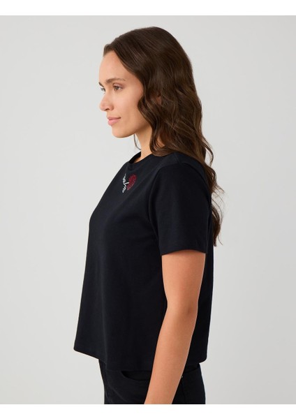 Siyah %100 Pamuk Bisiklet Yaka Çiçek Desenli Tişört modelleri