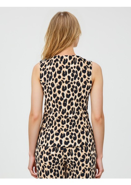 Siyah V Yaka Leopar Desenli Kolsuz Örme Bluz indirimleri