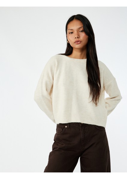 Uzun Kollu Bisiklet Yaka Arkası Fiyonk Detaylı Triko Kazak fiyatları