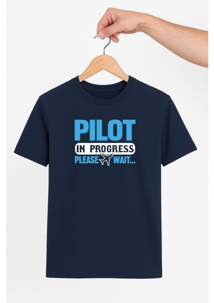Pilot In Progress Unisex Tshirt Pilot - Havacı - Uçak Tutkunu