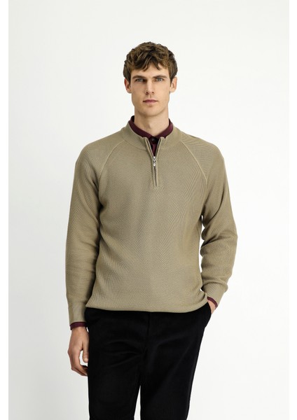 Yarım Balıkçı Yaka Regular Fit Fermuarlı Desenli Pamuklu Triko Kazak