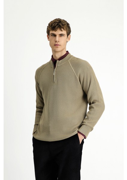 Yarım Balıkçı Yaka Regular Fit Fermuarlı Desenli Pamuklu Triko Kazak fırsatları