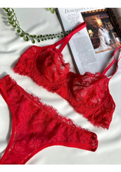 Kadın Kırmızı Dantel Iç Çamaşır Takımı