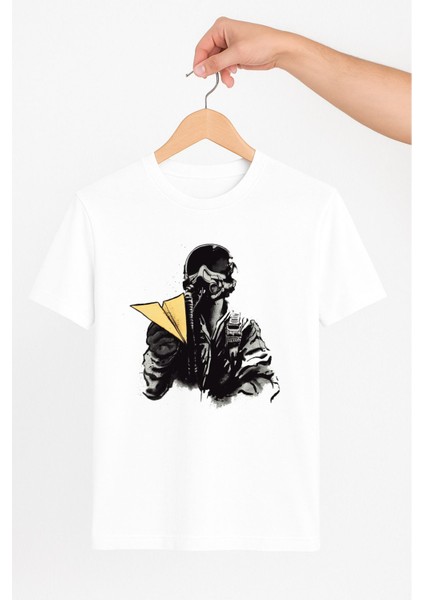 Pilot ve Kağıt Uçak Silüeti Unisex Tshirt Pilot - Havacı - Uçak Tutkunu