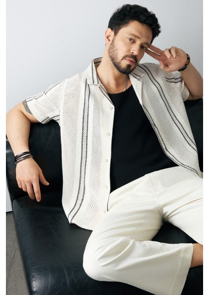 Erkek Bej Apaj Yaka Çizgili Pamuklu Kısa Kol Comfort Fit Gömlek A51Y2071