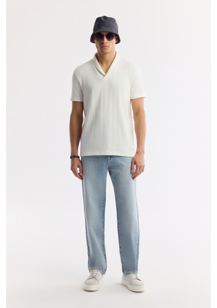 Erkek Ekru Şal Yaka Viskon Karışımlı Jakarlı Regular Fit T-Shirt A51Y1071