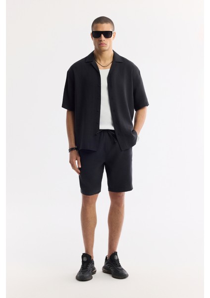 Erkek Siyah Apaj Yaka Soft Touch Kısa Kol Oversize Fit Gömlek A51Y2006