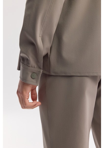 Erkek Vizon Klasik Yaka Kırışmaz Comfort Fit Gömlek Ceket A51Y2118