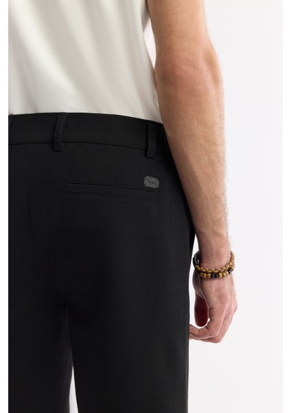 Erkek Siyah Yanı Lastikli Gofreli Bi-Stretch Slim Fit Chino Şort A51Y3730