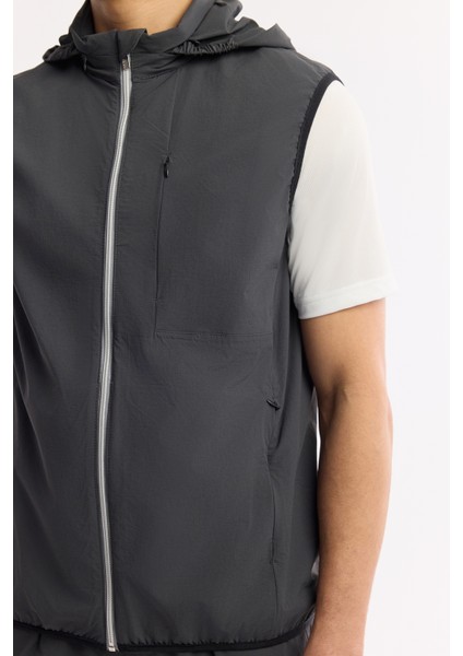 Erkek Antrasit Dik Yaka Su İtici Rüzgar Geçirmez Bi-Stretch Comfort Fit Yelek A51Y6552
