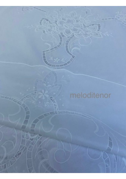 Meiwa Işleme Dantel Görünümlü Kaymaz Dökümlü Pvc Büyük Yuvarlak Muşamba Masa Örtüsü modelleri