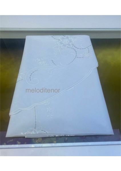 Meiwa Işleme Dantel Görünümlü Kaymaz Dökümlü Pvc Büyük Yuvarlak Muşamba Masa Örtüsü indirimleri