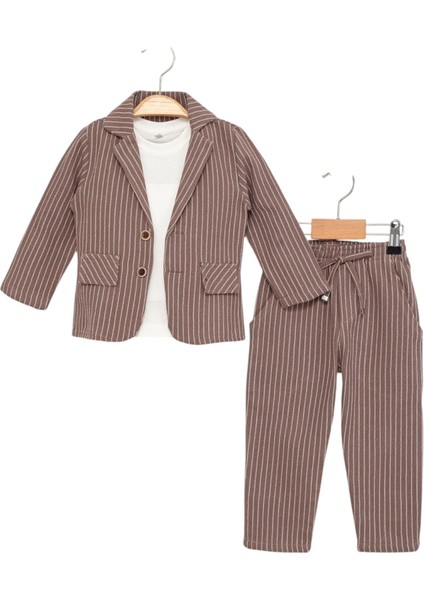 Tişörtlü Salaş Ceket Takım