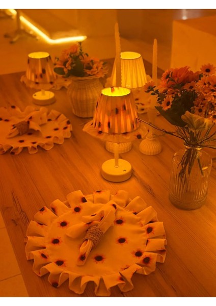 Ayçiçeği Pileli Fırfır Detaylı Sunflower Kablosuz Şarjlı Masa Lambası – Alt Uzun Beyaz