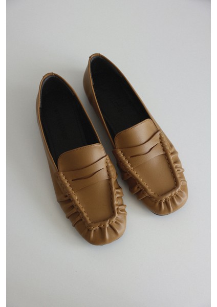 Loafer 2510 - Büzgülü Detaylı Karamel Kadın Loafer modelleri