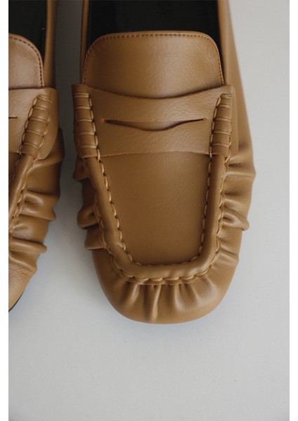 Loafer 2510 - Büzgülü Detaylı Karamel Kadın Loafer indirimleri