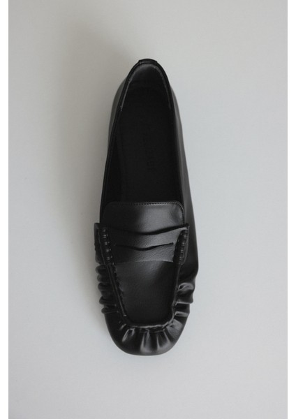Loafer 2510 - Büzgülü Detaylı Siyah Kadın Loafer modelleri