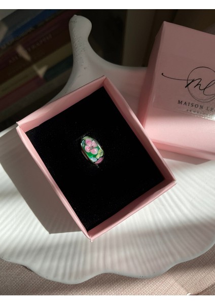 Yeşil Pembe Yaprak Desenli Murano Cam Charm fiyatları