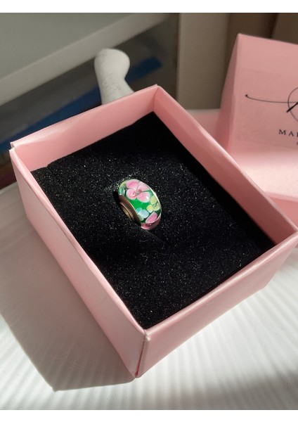 Yeşil Pembe Yaprak Desenli Murano Cam Charm modelleri