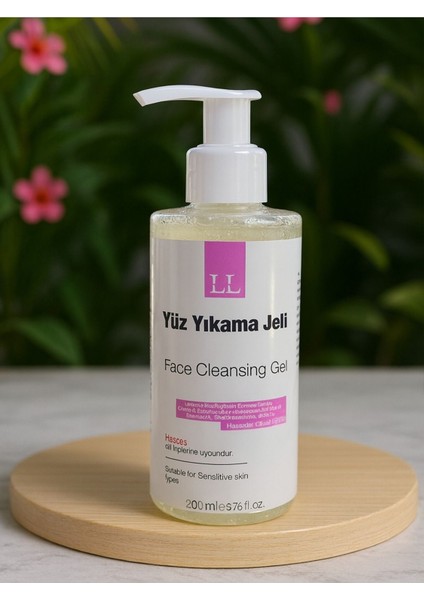 Yüz Temizleme Jeli 200 ml Mükemmeliğin Ötesi Hassas Ciltlere Özel Vegan modelleri