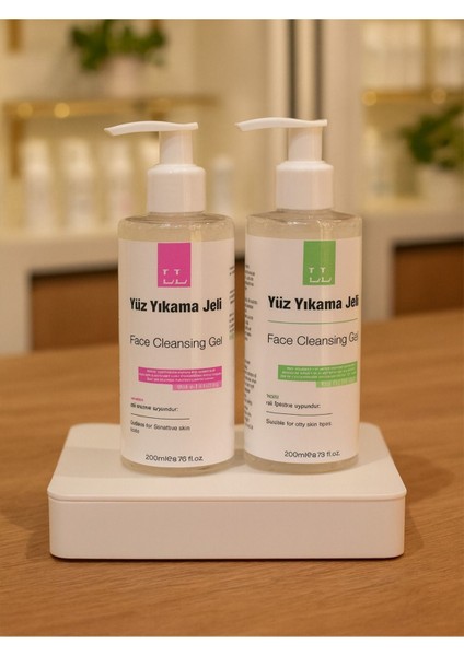 Yüz Temizleme Jeli 200 ml Mükemmeliğin Ötesi Hassas Ciltlere Özel Vegan fırsatları