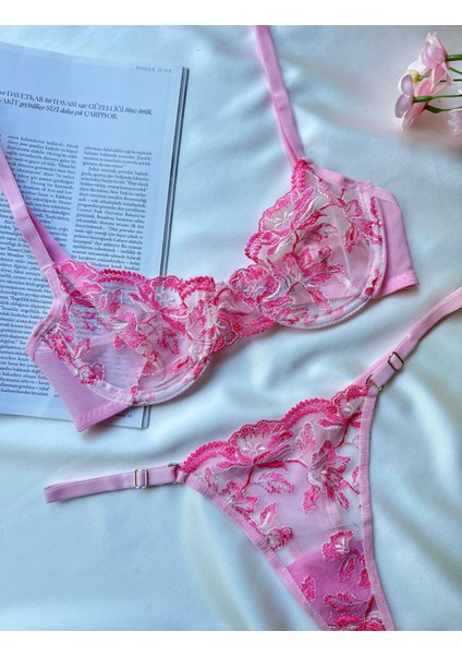 Kadın Pembe Dantel Detaylı Iç Çamaşır Takımı fiyatları