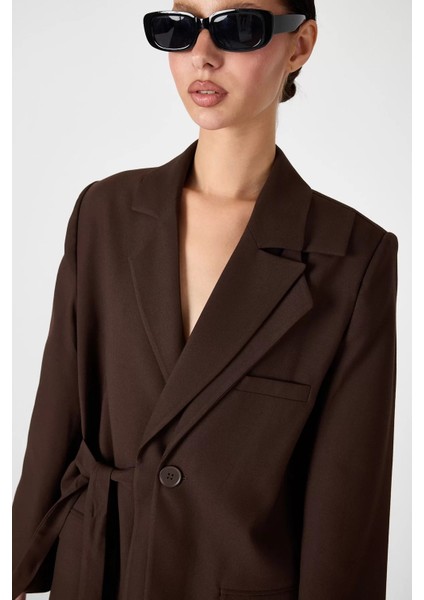 Kadın Kruvaze Çift Yaka Tek Düğmeli ve Oversize Kuşaklı Ceket - Kahve modelleri