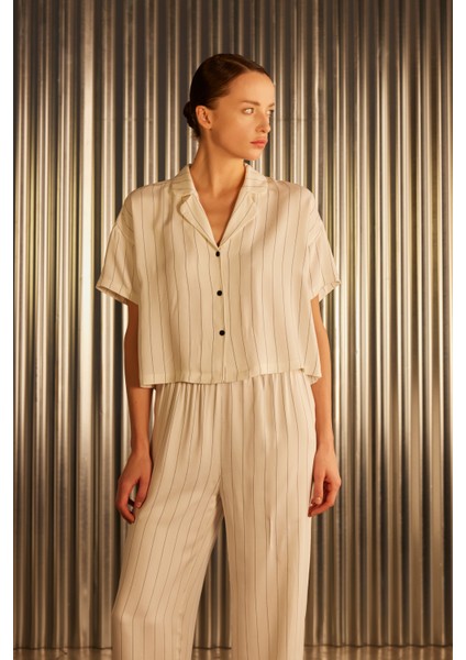 Kadın Çizgili Dokuma Kısa Kollu Gömlek