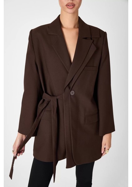 Kadın Kruvaze Çift Yaka Tek Düğmeli ve Oversize Kuşaklı Ceket - Kahve indirimleri