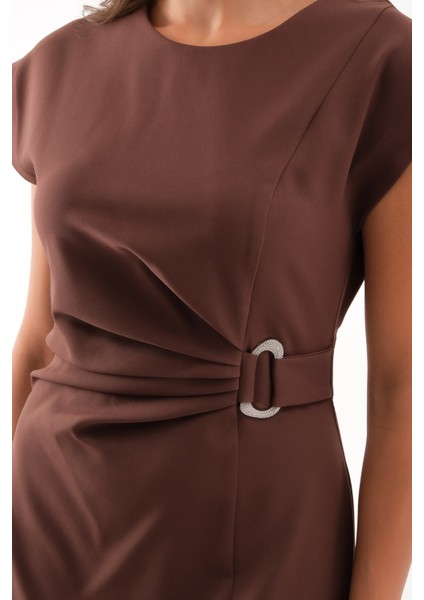 Kadın Kahverengi Bisiklet Yaka Aksesuar Detay Midi Elbise modelleri