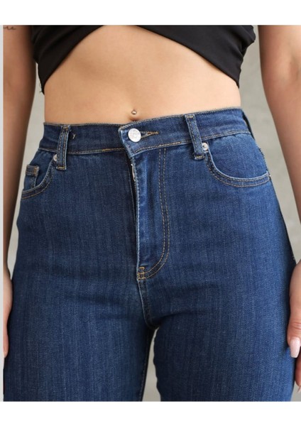 Kadın Yüksek Bel Ispanyol Paça Koyu Mavi Denim Likralı Jean Pantolon modelleri