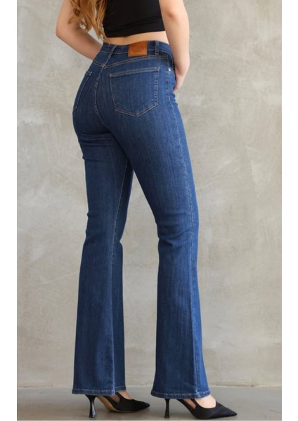 Kadın Yüksek Bel Ispanyol Paça Koyu Mavi Denim Likralı Jean Pantolon fırsatları
