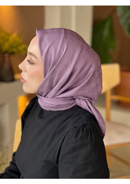 Dama Çizgi Desen Eşarp fiyatları