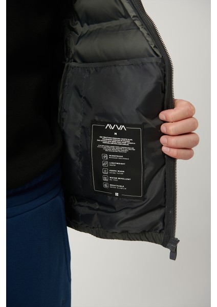 Erkek Antrasit Dik Yaka Yapıştırmalı Su İtici Kumaşlı Şişme Mont E006019