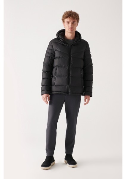 Erkek Siyah Su Itici Rüzgar Geçirmez Kapitone Kapüşonlu Şişme Mont E006011