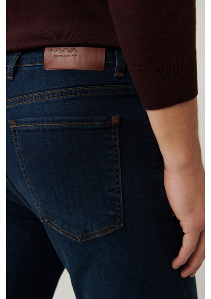 Erkek Koyu Mavi Eskitme Yıkamalı Esnek Jean Pantolon E003513