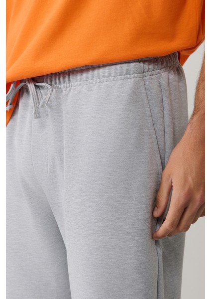 Erkek Gri Bisiklet Yaka Kısa Kollu Önü Baskılı Pijama Takımı E003310