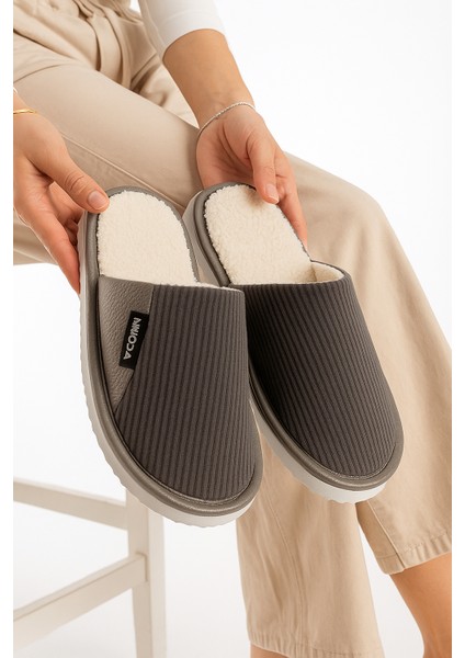 Unisex Ev Terliği Kaymaz Tabanlı Ribana Kumaş Konforlu Model Şık ve Konforlu Ev Içi Terlik Yarı Deri