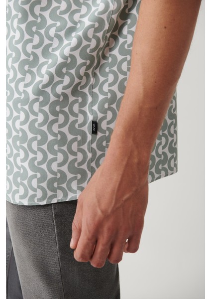 Erkek Haki %100 Viskon Apaj Yaka Baskılı Viskon Kısa Kollu Regular Fit Gömlek A41Y2148