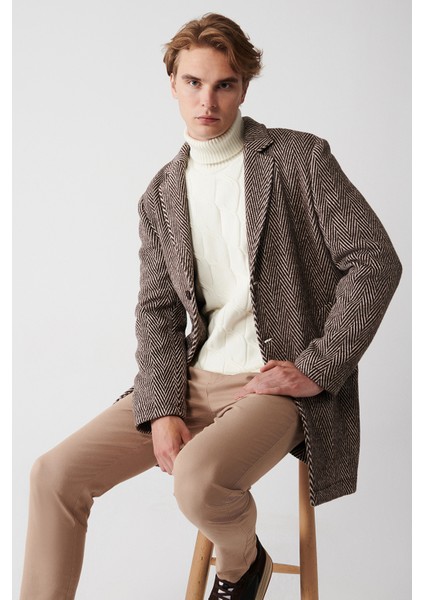 Erkek Kahverengi Mono Yaka Balıksırtı Desenli Astarsız Kaşe Kaban A32y6122