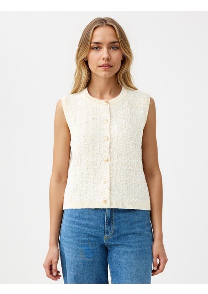 Ekru Parlak Düğme Detaylı Kısa Triko Yelek