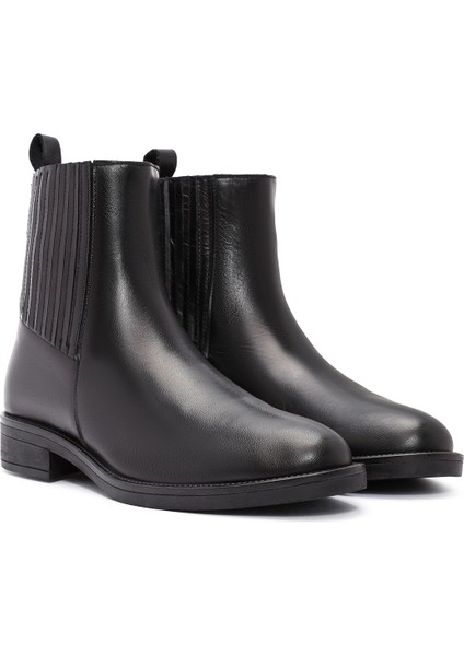 Kadın Siyah Deri Chelsea Bot 25AFD160118 fırsatları