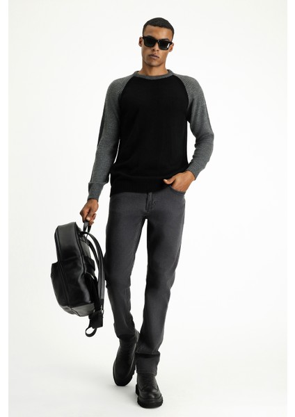 Bisiklet Yaka Regular Fit Dikişsiz Desenli Triko Kazak fiyatları