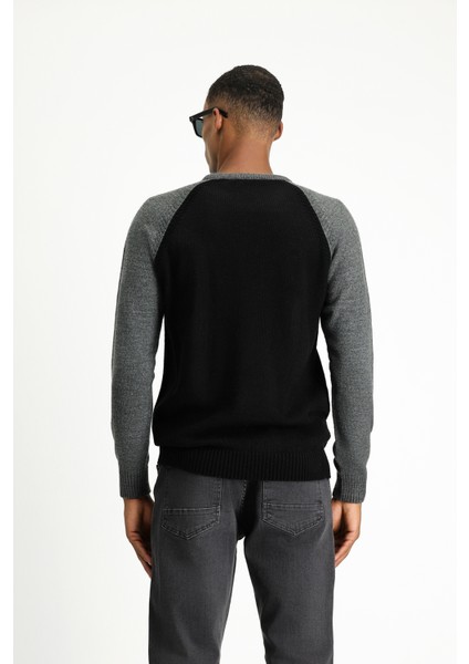 Bisiklet Yaka Regular Fit Dikişsiz Desenli Triko Kazak fırsatları