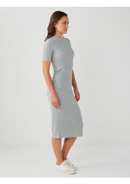 Gri Melanj Bisiklet Yaka Kısa Kollu Örme Midi Elbise modelleri